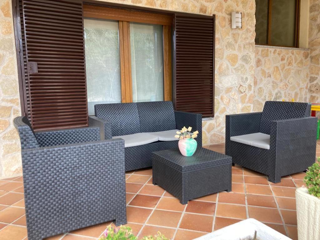 Casa El Descanso Ortigosa Del Monte Luaran gambar