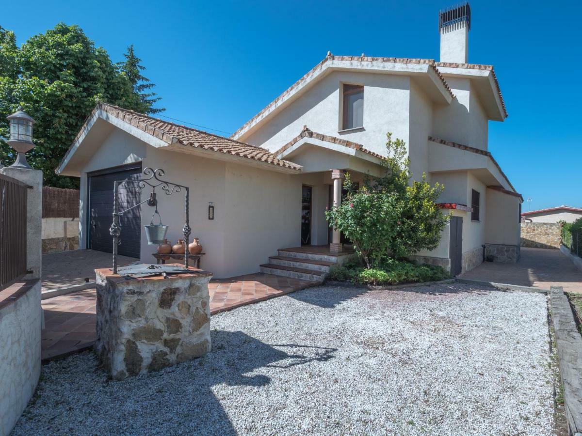 Casa El Descanso Ortigosa Del Monte Luaran gambar